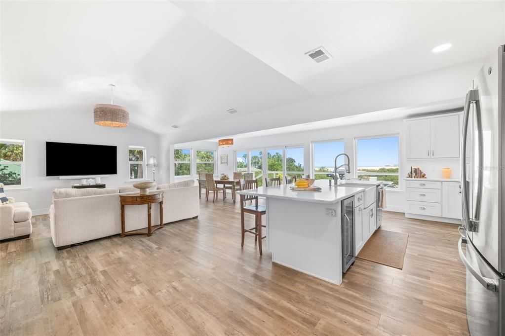 For Sale: $1,097,000 (3 beds, 2 baths, 2671 Square Feet)