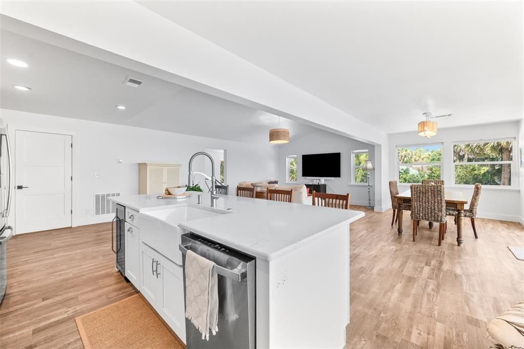 For Sale: $1,097,000 (3 beds, 2 baths, 2671 Square Feet)