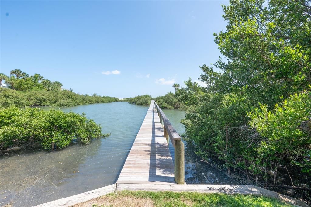 For Sale: $1,097,000 (3 beds, 2 baths, 2671 Square Feet)