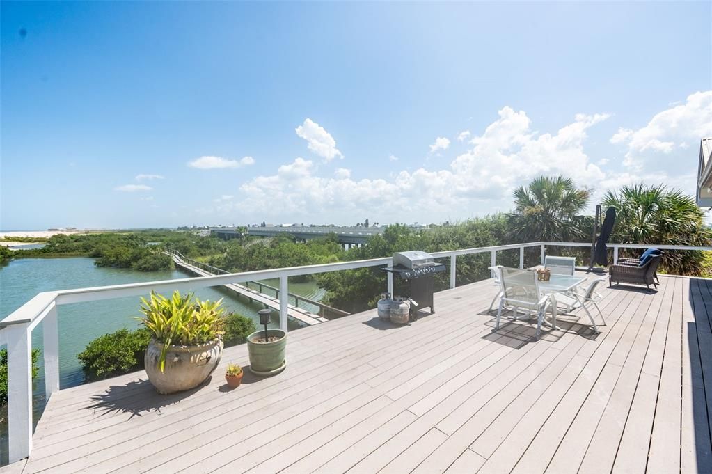 For Sale: $1,097,000 (3 beds, 2 baths, 2671 Square Feet)