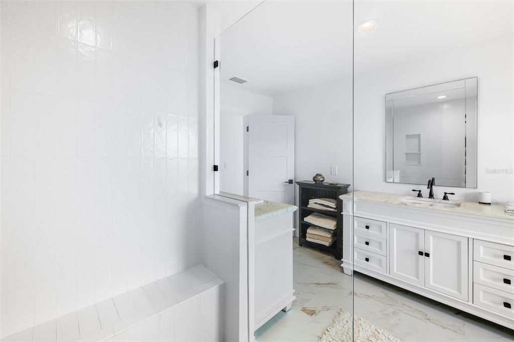 For Sale: $1,097,000 (3 beds, 2 baths, 2671 Square Feet)