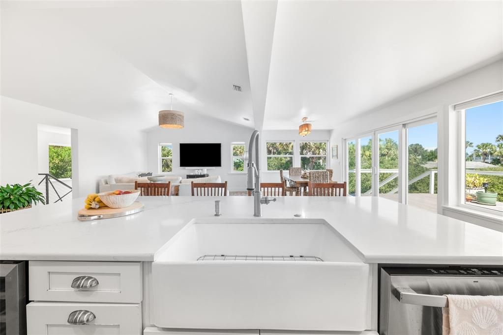 For Sale: $1,097,000 (3 beds, 2 baths, 2671 Square Feet)