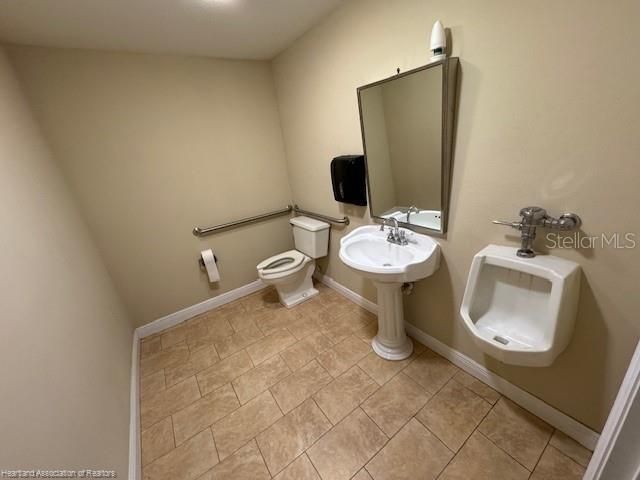 待售: $30,000 (0 贝兹, 0 浴室, 1648 平方英尺)