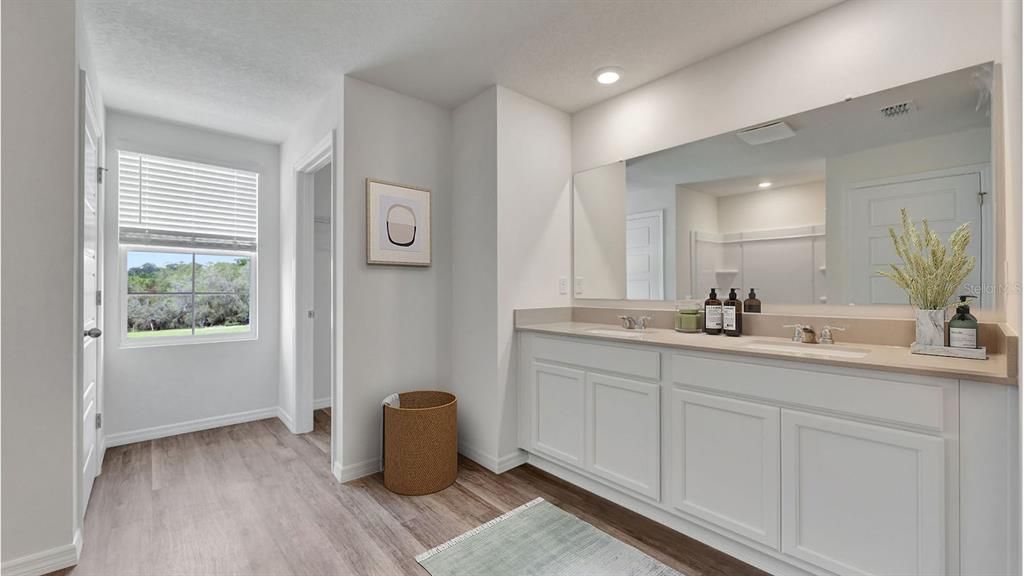 Active With Contract: $423,490 (4 beds, 3 baths, 2725 Square Feet)