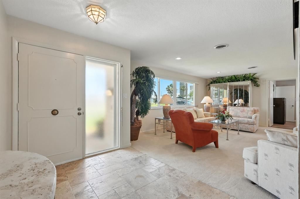 На продажу: $625,000 (4 спален, 3 ванн, 1870 Квадратных фут)