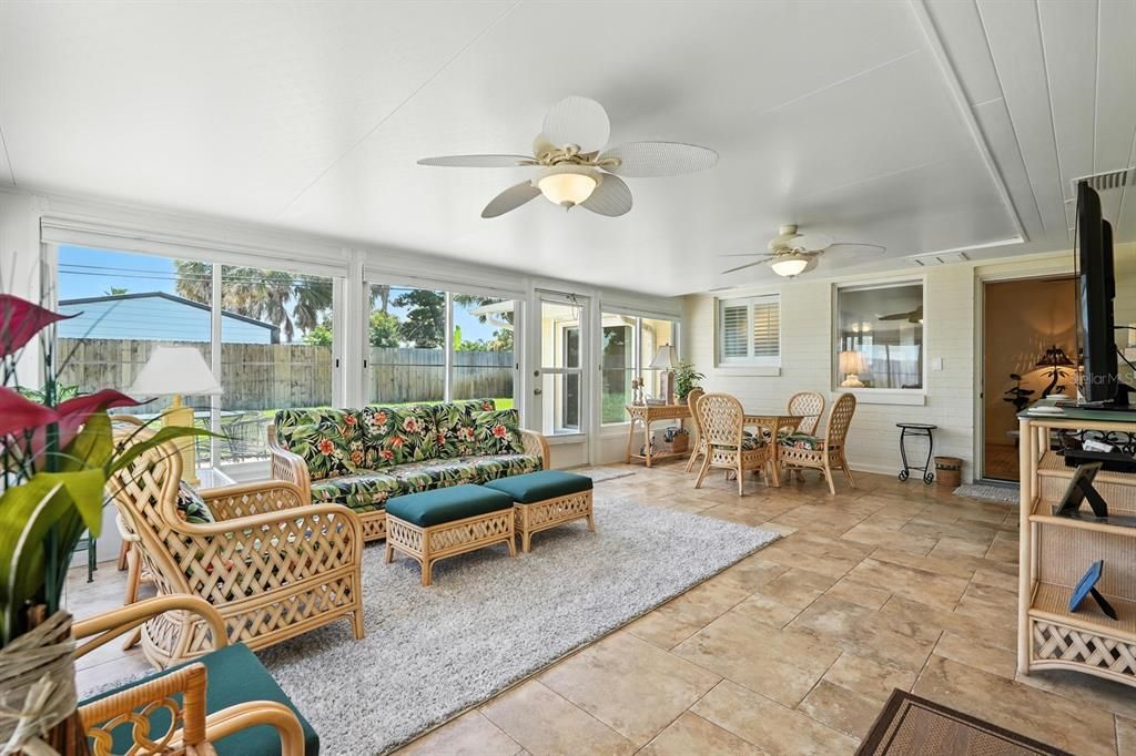 На продажу: $625,000 (4 спален, 3 ванн, 1870 Квадратных фут)