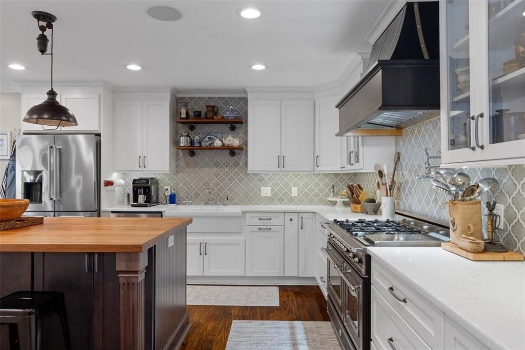 For Sale: $1,699,000 (4 beds, 3 baths, 3070 Square Feet)