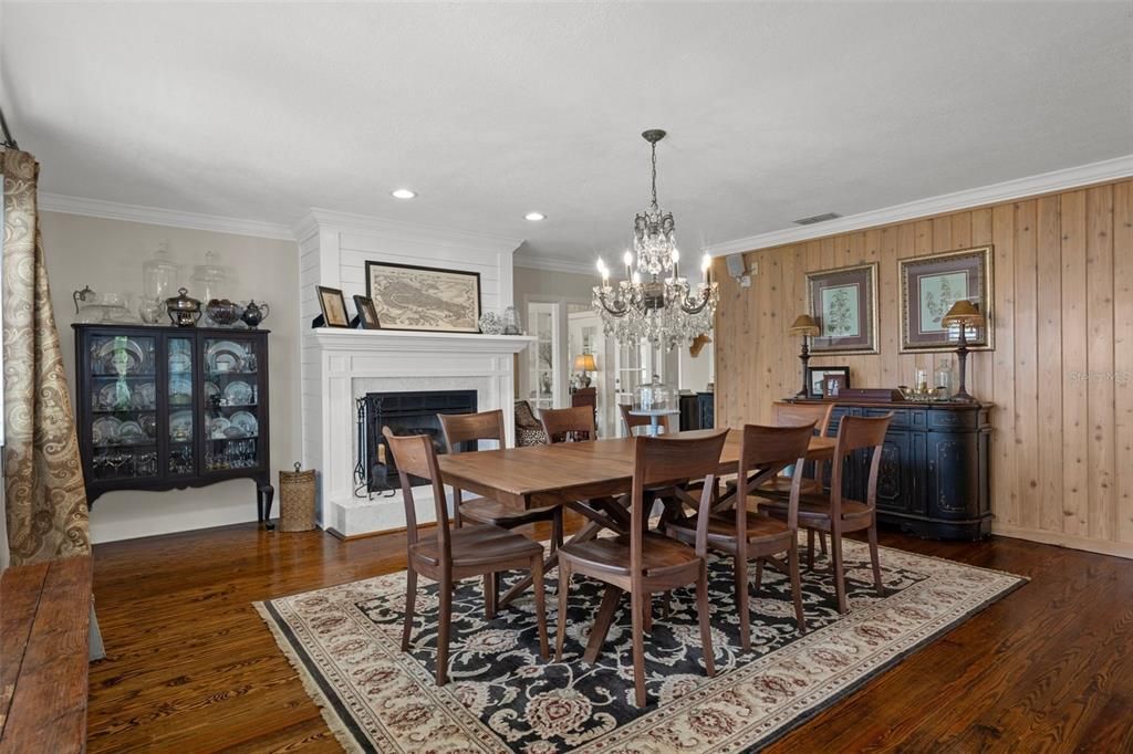 For Sale: $1,699,000 (4 beds, 3 baths, 3070 Square Feet)