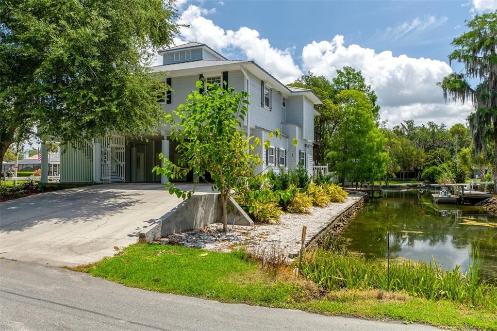 For Sale: $1,699,000 (4 beds, 3 baths, 3070 Square Feet)