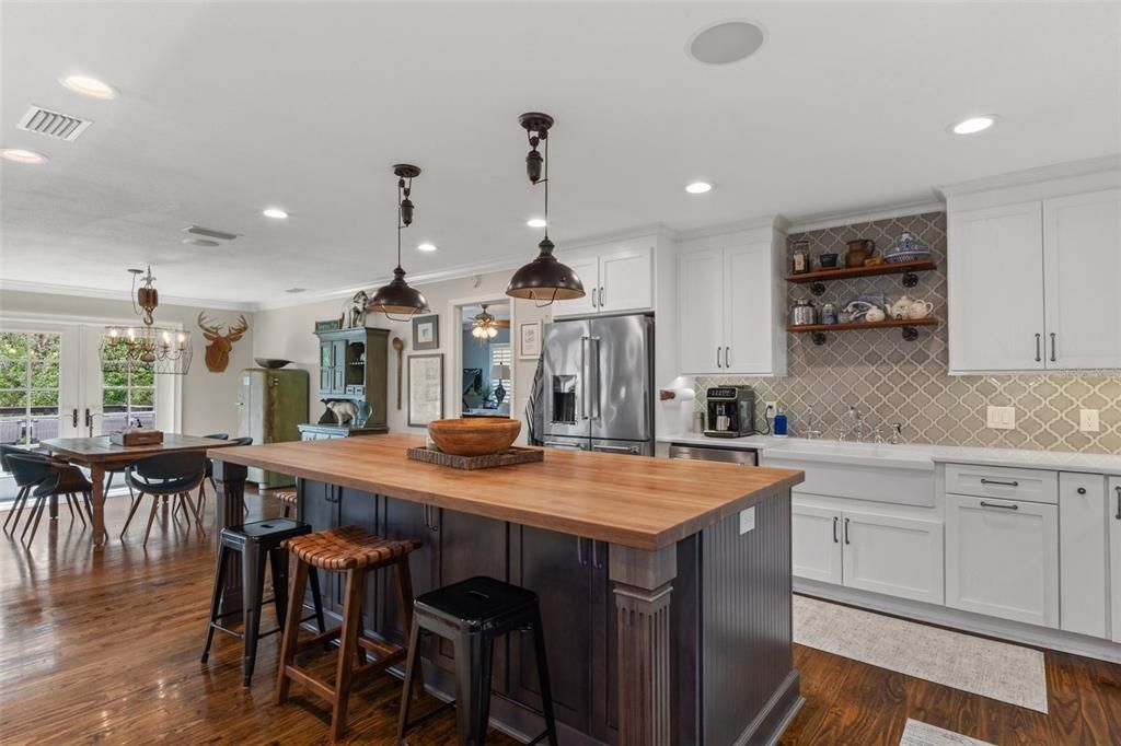 For Sale: $1,699,000 (4 beds, 3 baths, 3070 Square Feet)