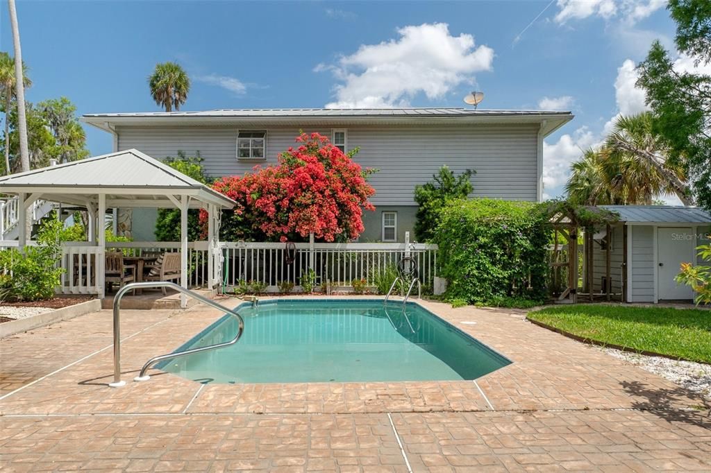 For Sale: $1,699,000 (4 beds, 3 baths, 3070 Square Feet)