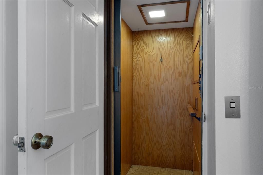 For Sale: $1,699,000 (4 beds, 3 baths, 3070 Square Feet)