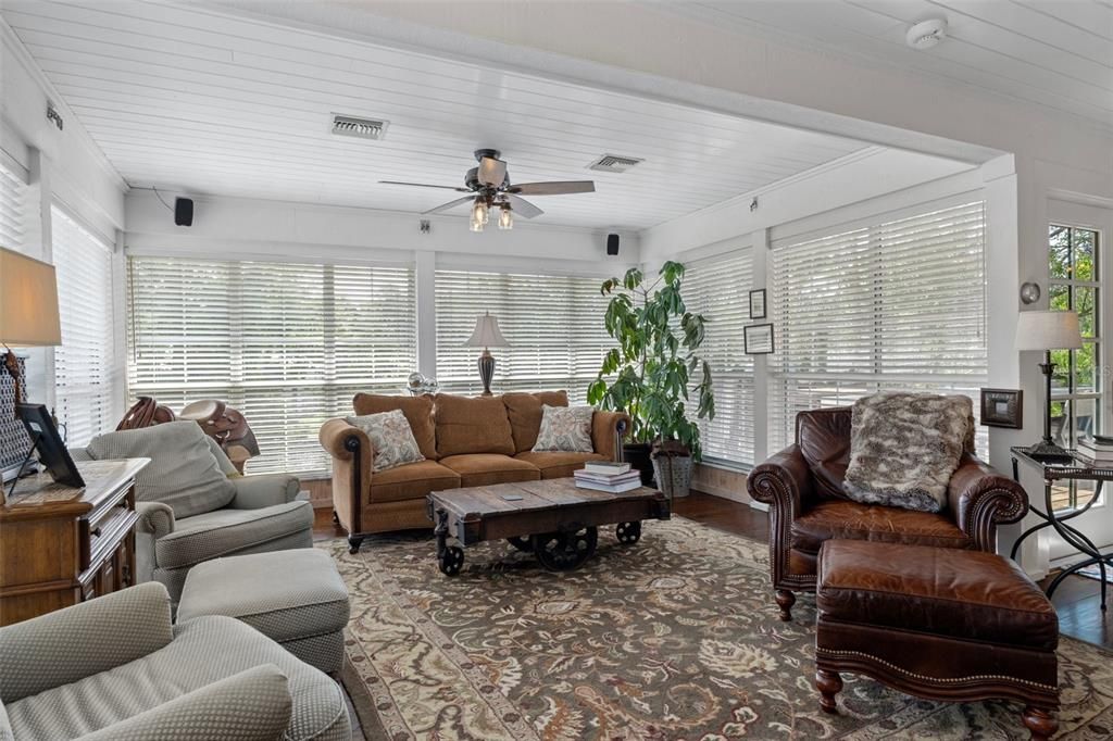 For Sale: $1,699,000 (4 beds, 3 baths, 3070 Square Feet)