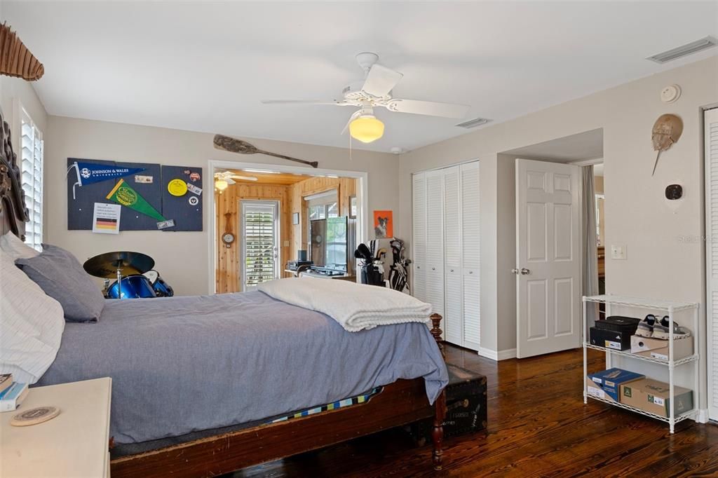 For Sale: $1,699,000 (4 beds, 3 baths, 3070 Square Feet)