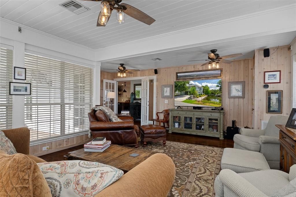 For Sale: $1,699,000 (4 beds, 3 baths, 3070 Square Feet)