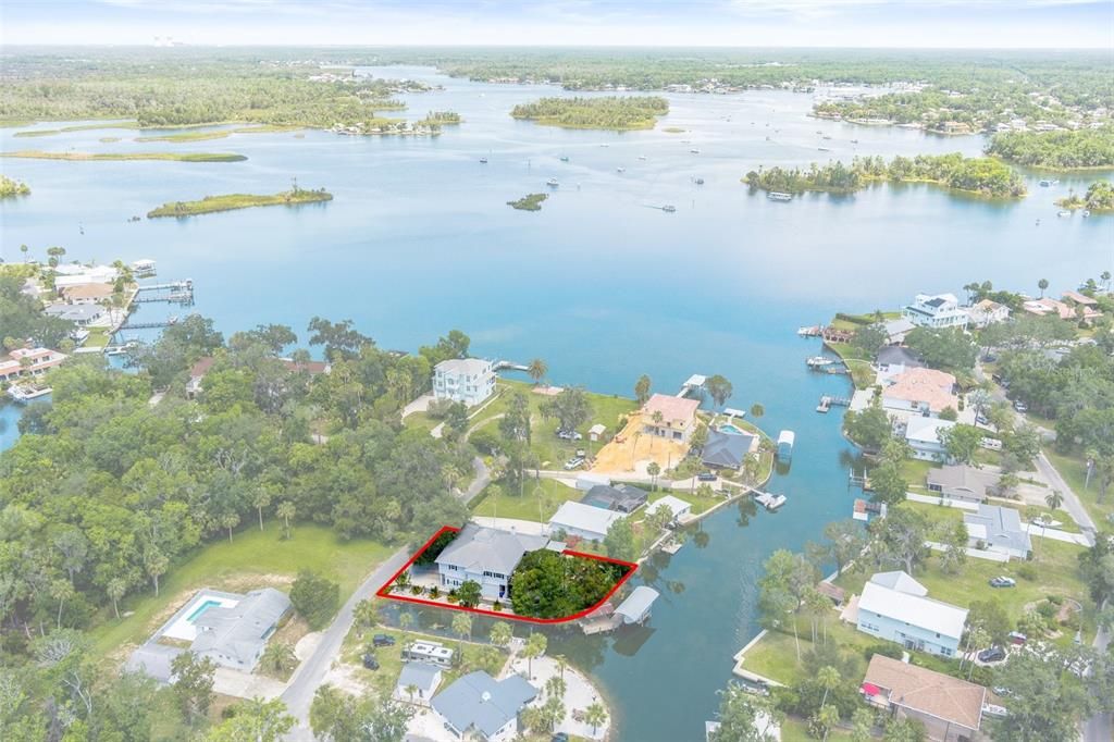 For Sale: $1,699,000 (4 beds, 3 baths, 3070 Square Feet)