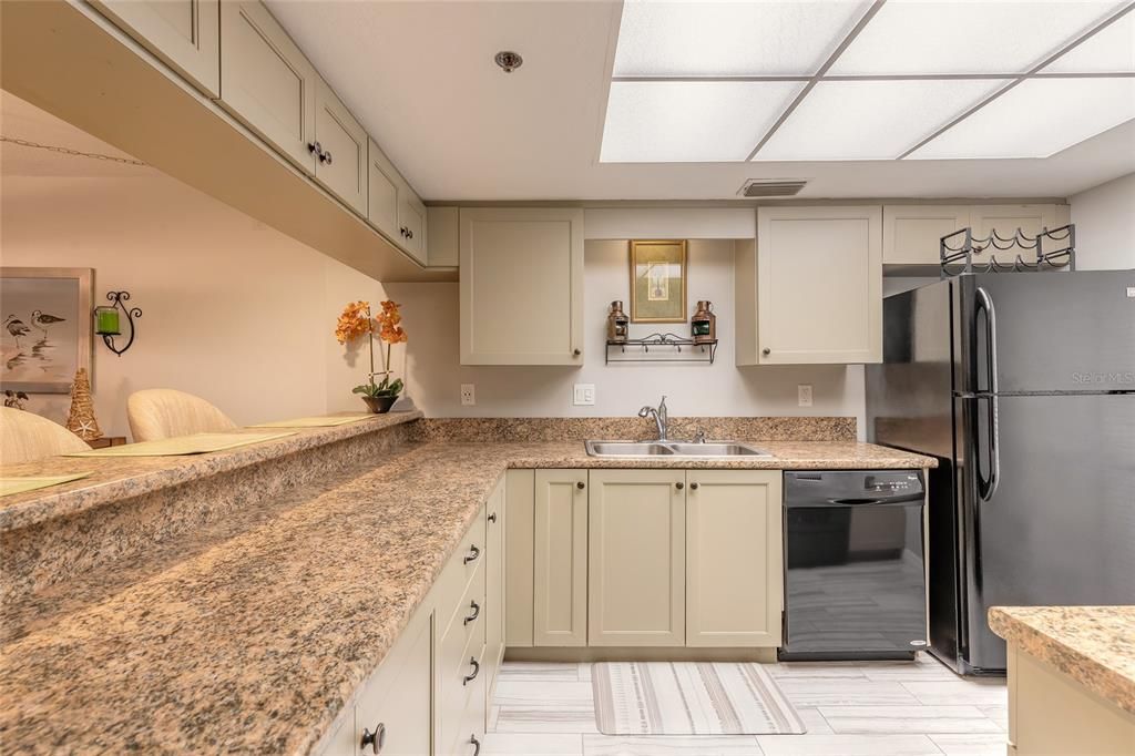 En Venta: $500,000 (2 camas, 2 baños, 1363 Pies cuadrados)