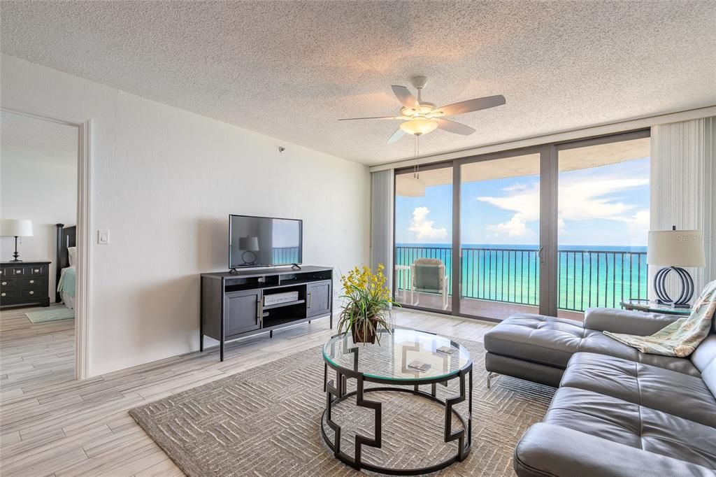 En Venta: $500,000 (2 camas, 2 baños, 1363 Pies cuadrados)