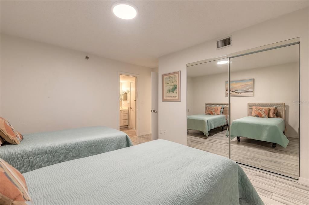 En Venta: $500,000 (2 camas, 2 baños, 1363 Pies cuadrados)