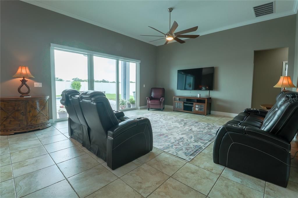 For Sale: $850,000 (3 beds, 2 baths, 2554 Square Feet)