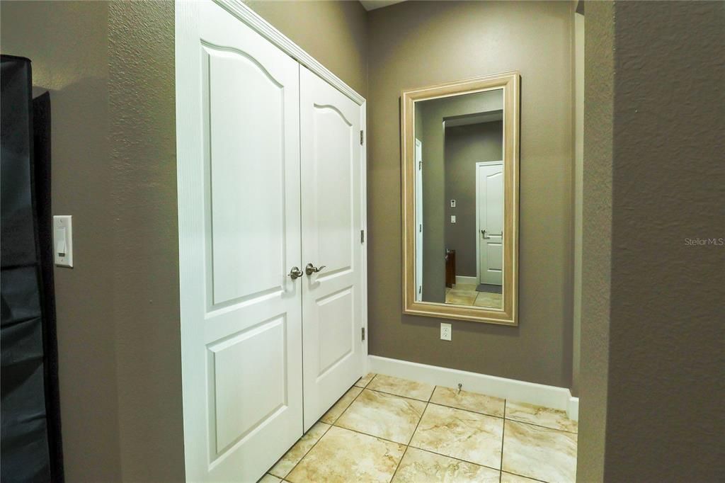 For Sale: $850,000 (3 beds, 2 baths, 2554 Square Feet)