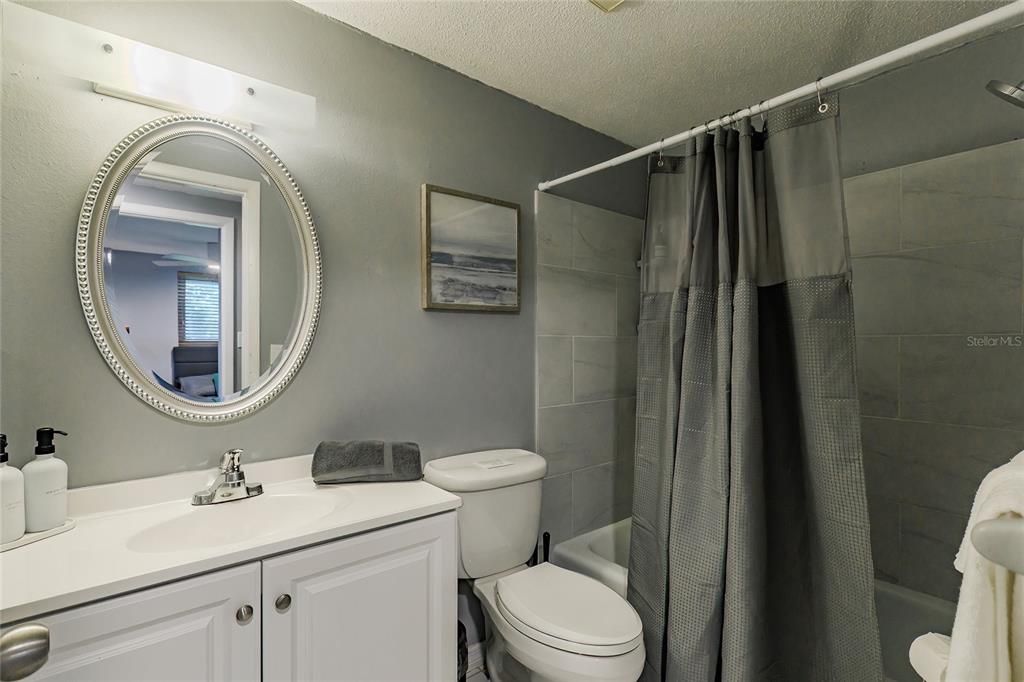 На продажу: $379,000 (3 спален, 2 ванн, 1282 Квадратных фут)