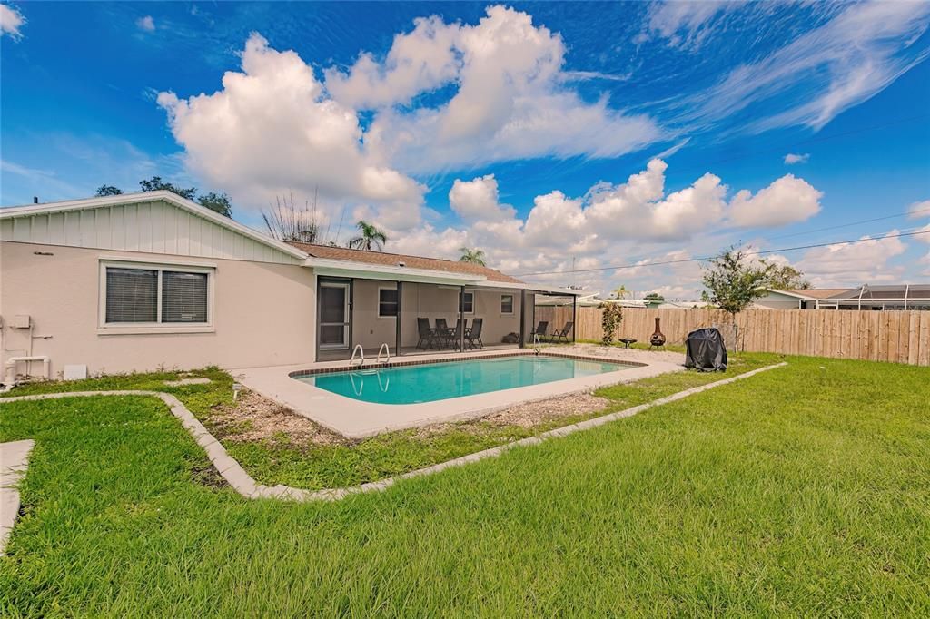 На продажу: $379,000 (3 спален, 2 ванн, 1282 Квадратных фут)