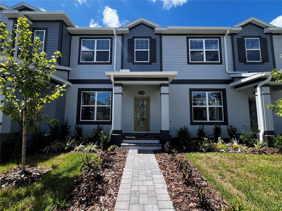 Vendido Recientemente: $445,990 (3 camas, 2 baños, 1577 Pies cuadrados)