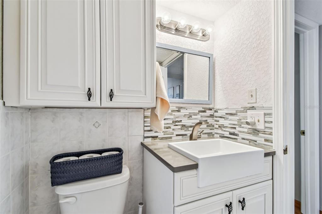 待售: $699,900 (2 贝兹, 2 浴室, 1190 平方英尺)