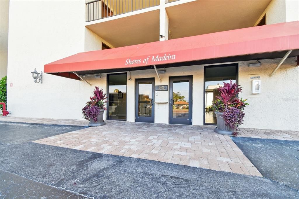 待售: $699,900 (2 贝兹, 2 浴室, 1190 平方英尺)