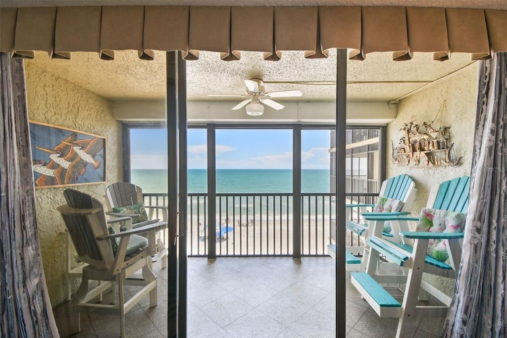 待售: $699,900 (2 贝兹, 2 浴室, 1190 平方英尺)