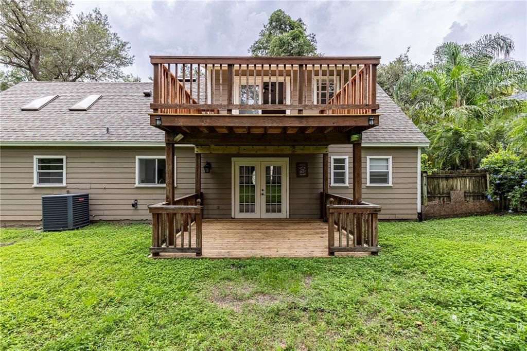 Activo con contrato: $365,000 (3 camas, 2 baños, 1747 Pies cuadrados)