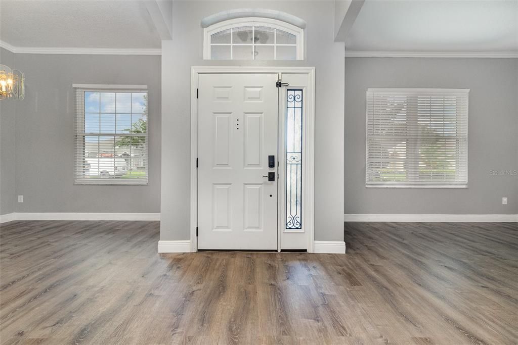 合同活跃: $529,900 (4 贝兹, 2 浴室, 2014 平方英尺)