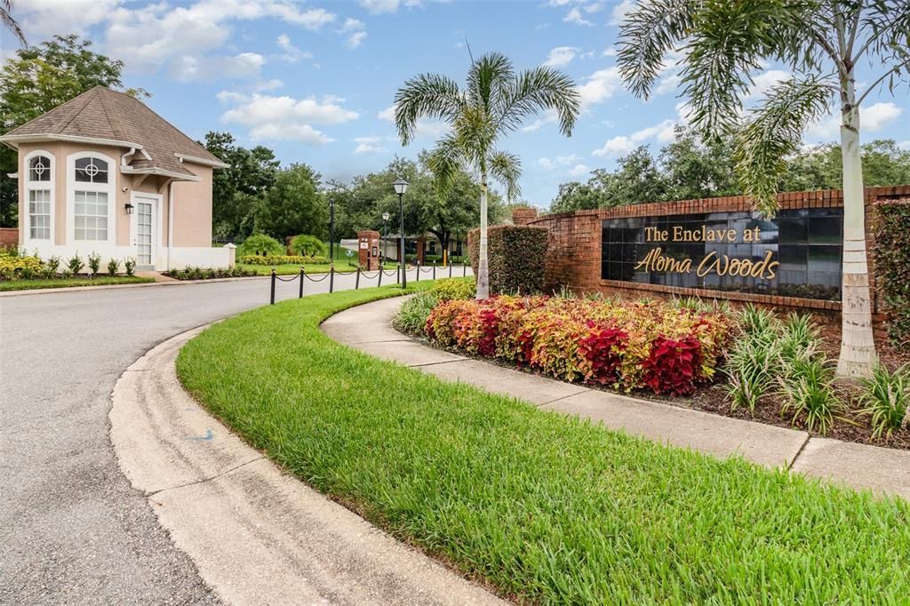 合同活跃: $529,900 (4 贝兹, 2 浴室, 2014 平方英尺)