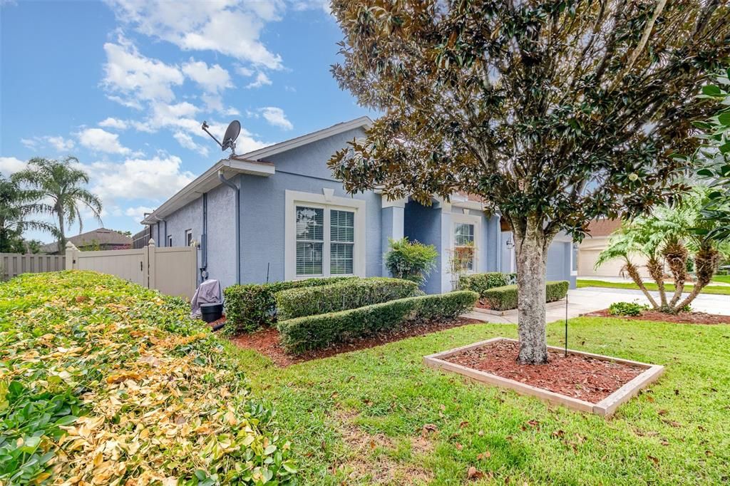 合同活跃: $529,900 (4 贝兹, 2 浴室, 2014 平方英尺)