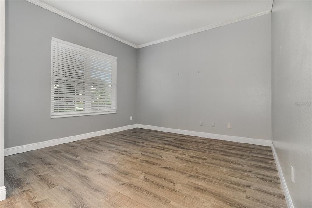 合同活跃: $529,900 (4 贝兹, 2 浴室, 2014 平方英尺)