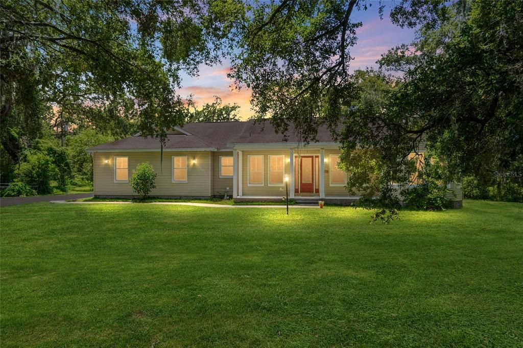 For Sale: $750,000 (4 beds, 3 baths, 1913 Square Feet)