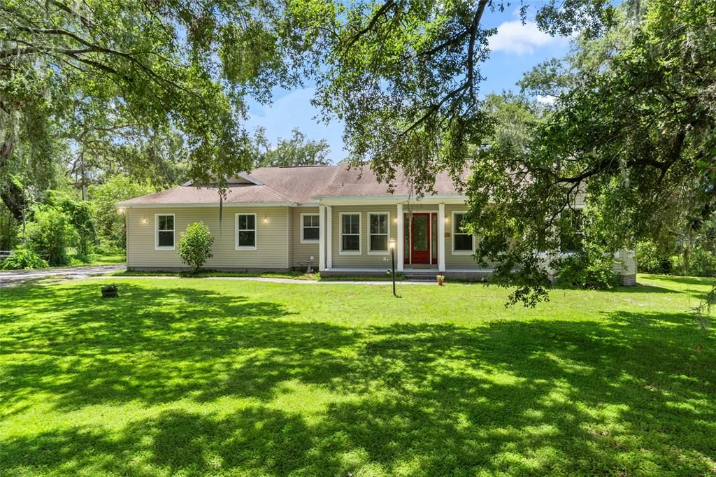 For Sale: $750,000 (4 beds, 3 baths, 1913 Square Feet)