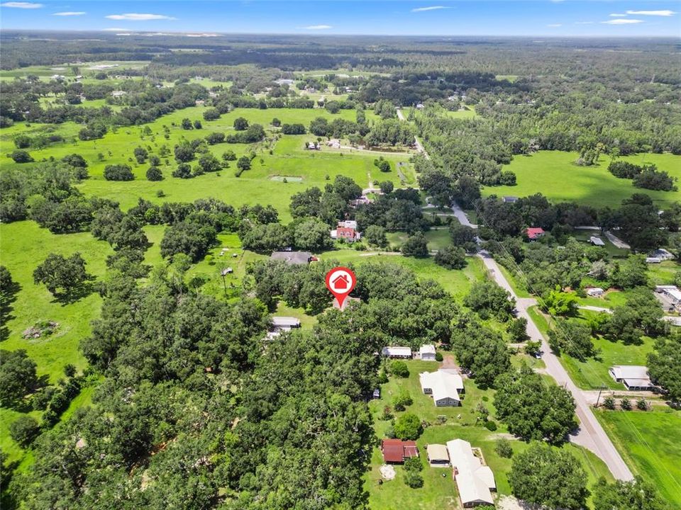 For Sale: $750,000 (4 beds, 3 baths, 1913 Square Feet)