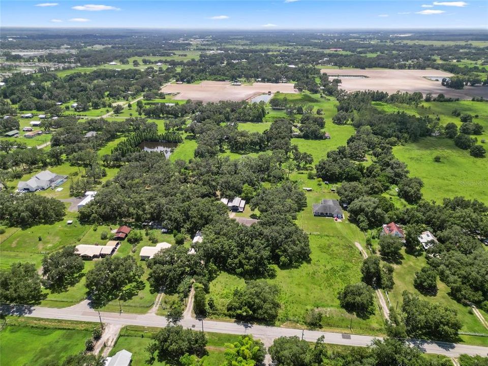 For Sale: $750,000 (4 beds, 3 baths, 1913 Square Feet)