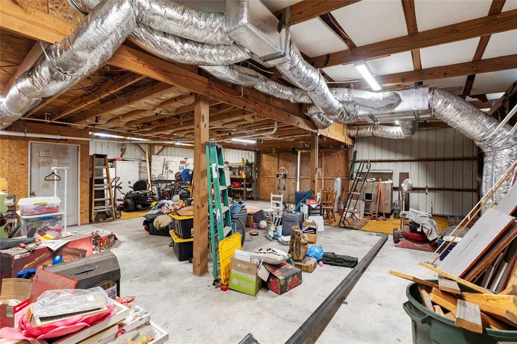 For Sale: $750,000 (4 beds, 3 baths, 1913 Square Feet)