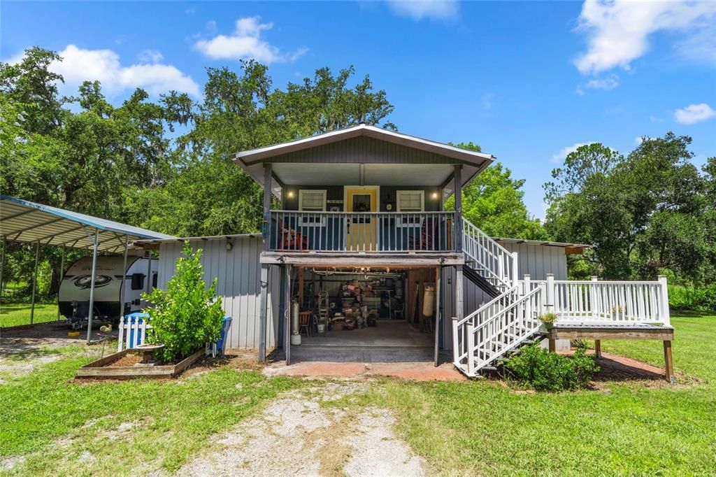 For Sale: $750,000 (4 beds, 3 baths, 1913 Square Feet)