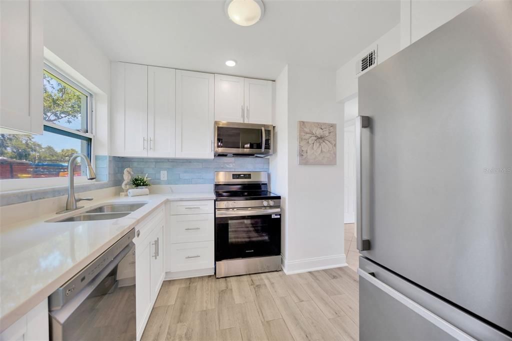 For Sale: $519,000 (3 beds, 2 baths, 1471 Square Feet)