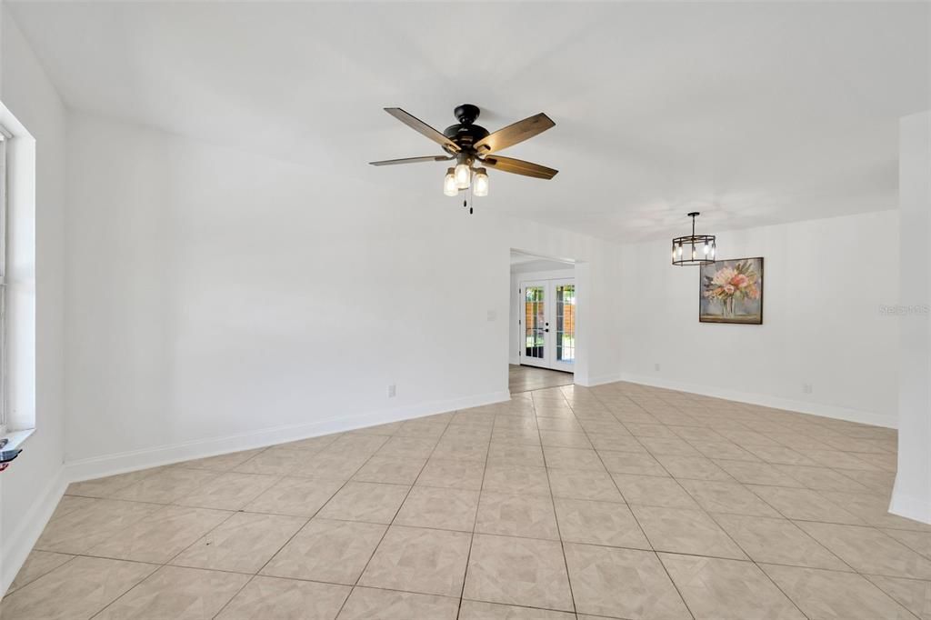 For Sale: $519,000 (3 beds, 2 baths, 1471 Square Feet)