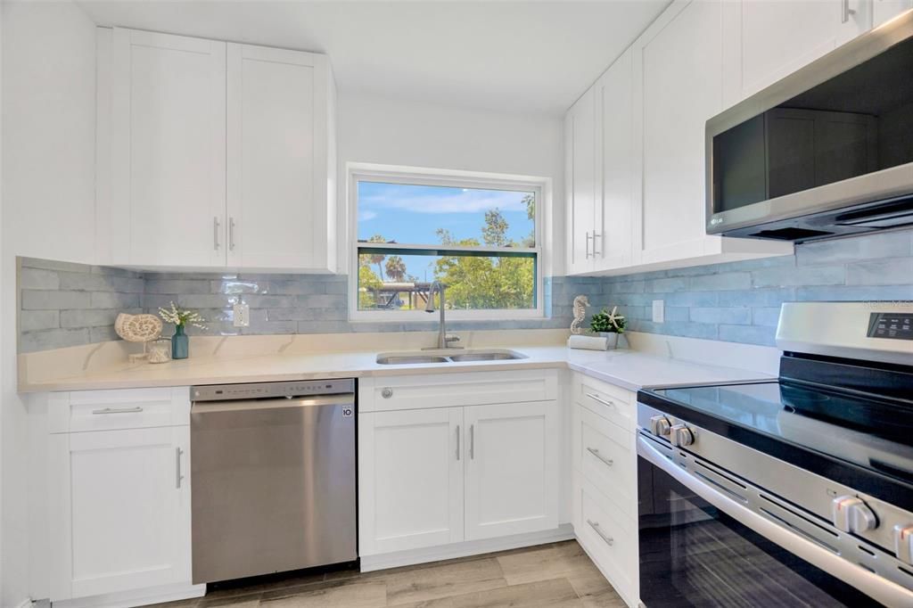 For Sale: $519,000 (3 beds, 2 baths, 1471 Square Feet)