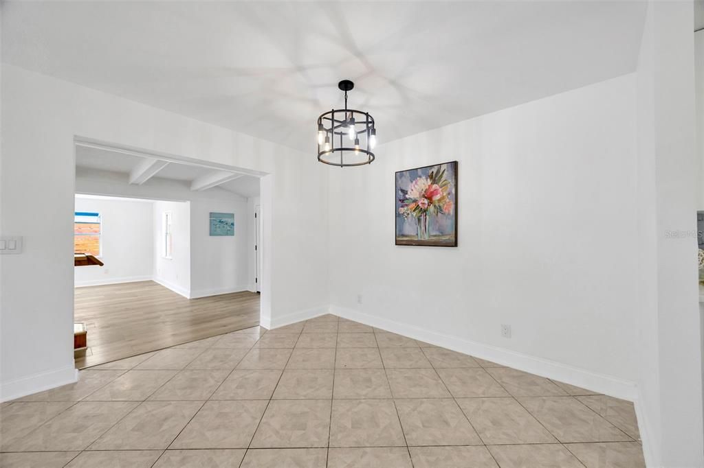 For Sale: $519,000 (3 beds, 2 baths, 1471 Square Feet)