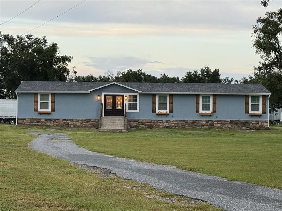 На продажу: $579,000 (4 спален, 3 ванн, 2280 Квадратных фут)