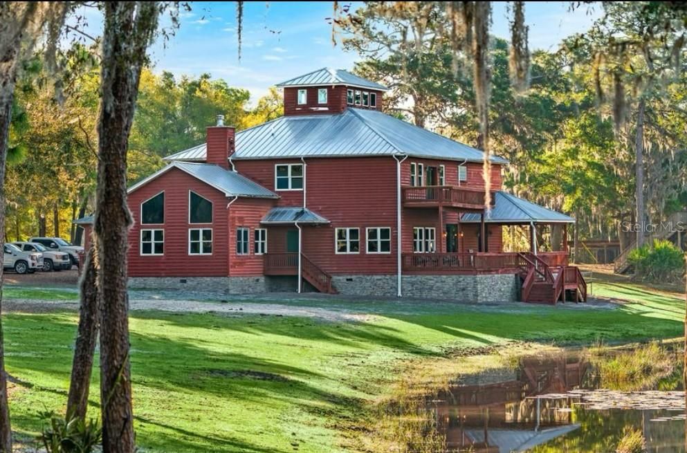 Недавно продано: $4,600,000 (5 спален, 5 ванн, 2840 Квадратных фут)