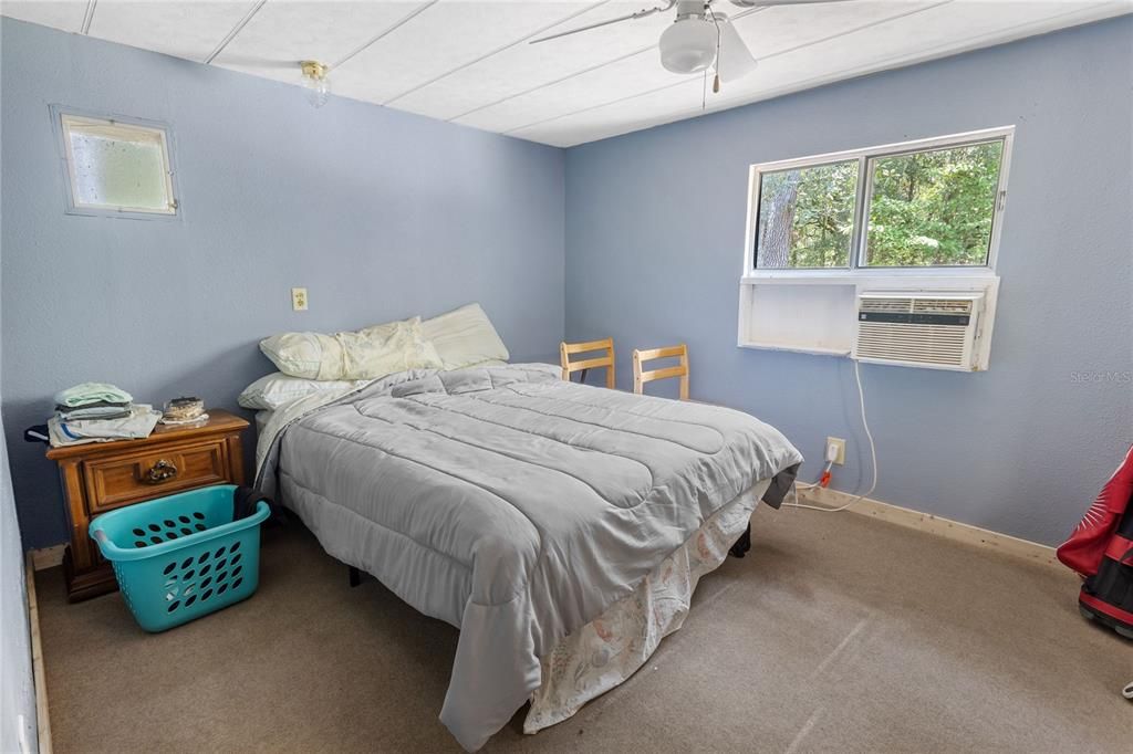 待售: $149,999 (2 贝兹, 2 浴室, 976 平方英尺)