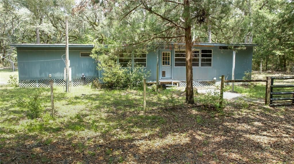 待售: $149,999 (2 贝兹, 2 浴室, 976 平方英尺)